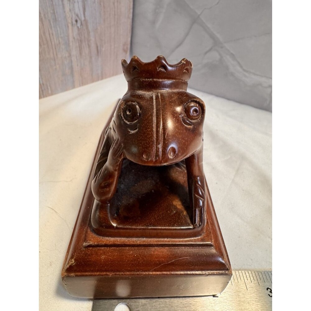 Vintage Hand Carved Wooden Frog Doorstop – MCM Animal Bookend – Solid Wood - Picture 6 of 7